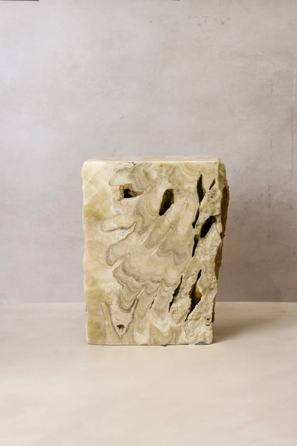Onyx Side Table Pedestal Raw - Solid - No 5 - Horizon and Stone
