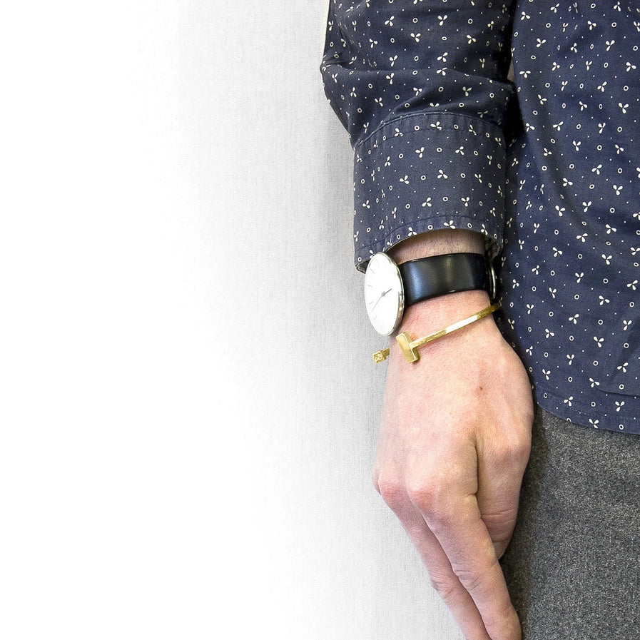 Faris Square Midi Wayfarer 9ct Yellow Gold Bangle