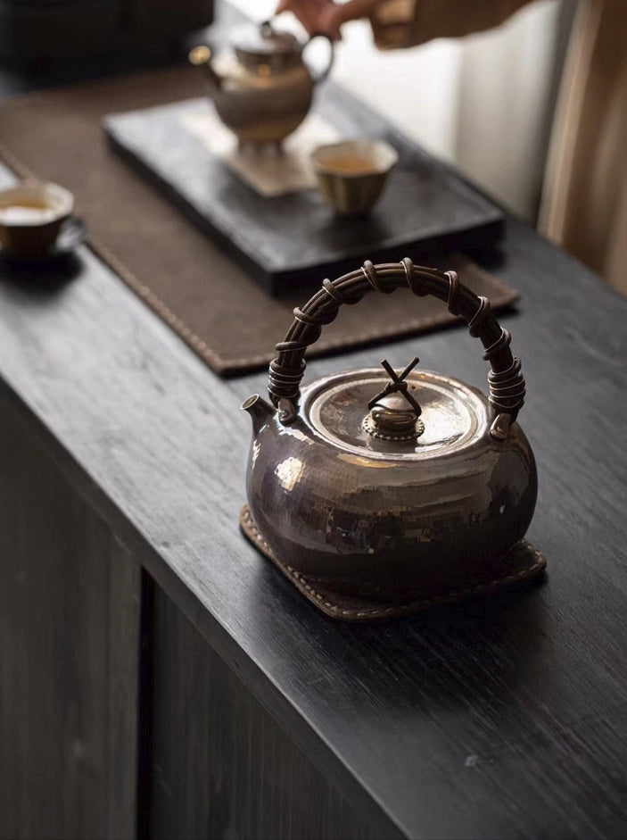 [蔓生敘古X Chingshui Tang] Kitamura One-Piece Forged Silver Teapot – 424g Hand-Hammered Fine Silver Teaware By Kitamura Studio