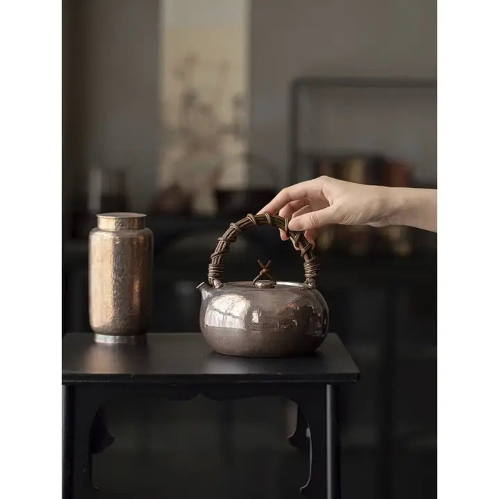 [蔓生敘古X Chingshui Tang] Kitamura One-Piece Forged Silver Teapot – 424g Hand-Hammered Fine Silver Teaware By Kitamura Studio