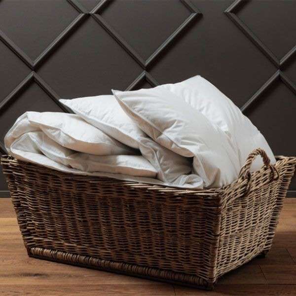Die Zudecke Hungarian Goose Feather and Down Duvet