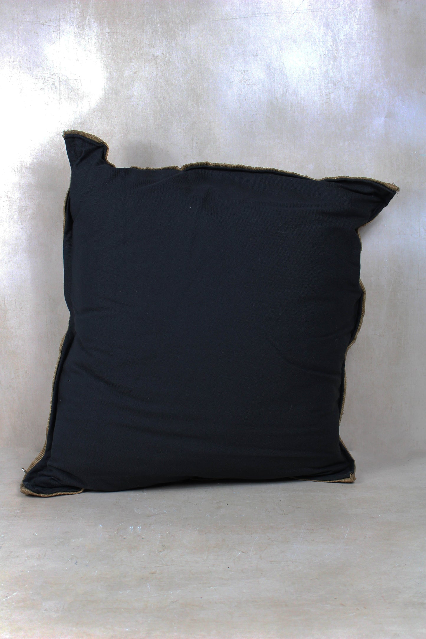 Vintage Showa Cloth Cushion - 25.9 - Horizon and Stone 