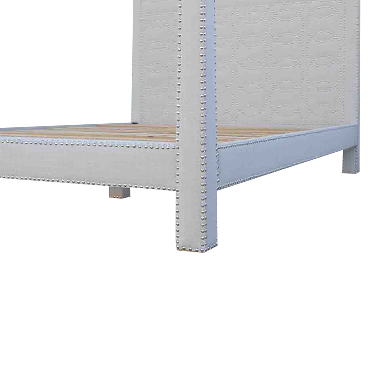 Post Studded Bedroom Bed - 4 poster - Horizon and Stone 
