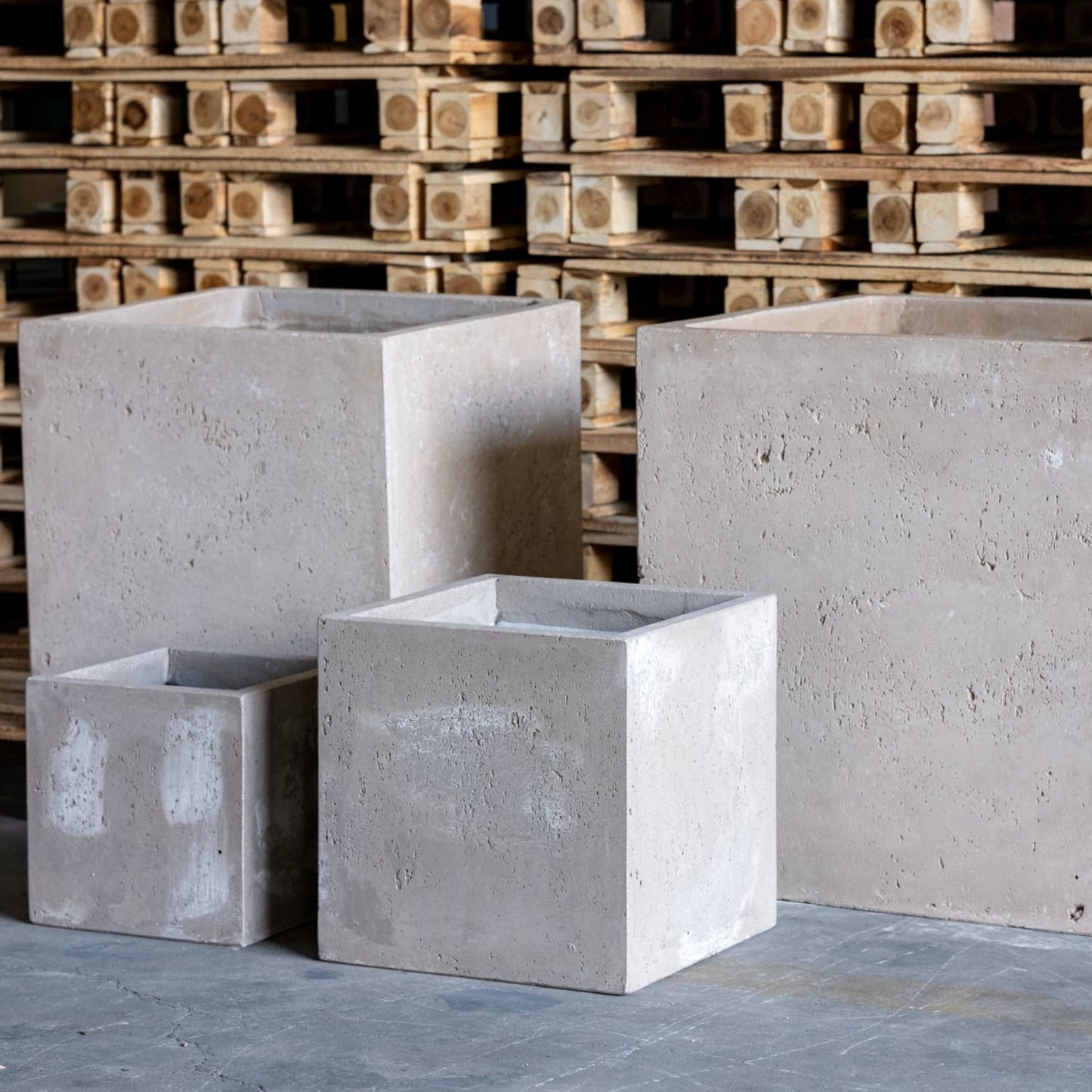 Cubrosa | Truffle – 40cm Large Concrete Cube Planter – 38L Square Plant Pot - Horizon and Stone 