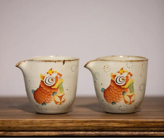 Gohobi Hand-painted Dance Lion Pitcher - Horizon and Stone 