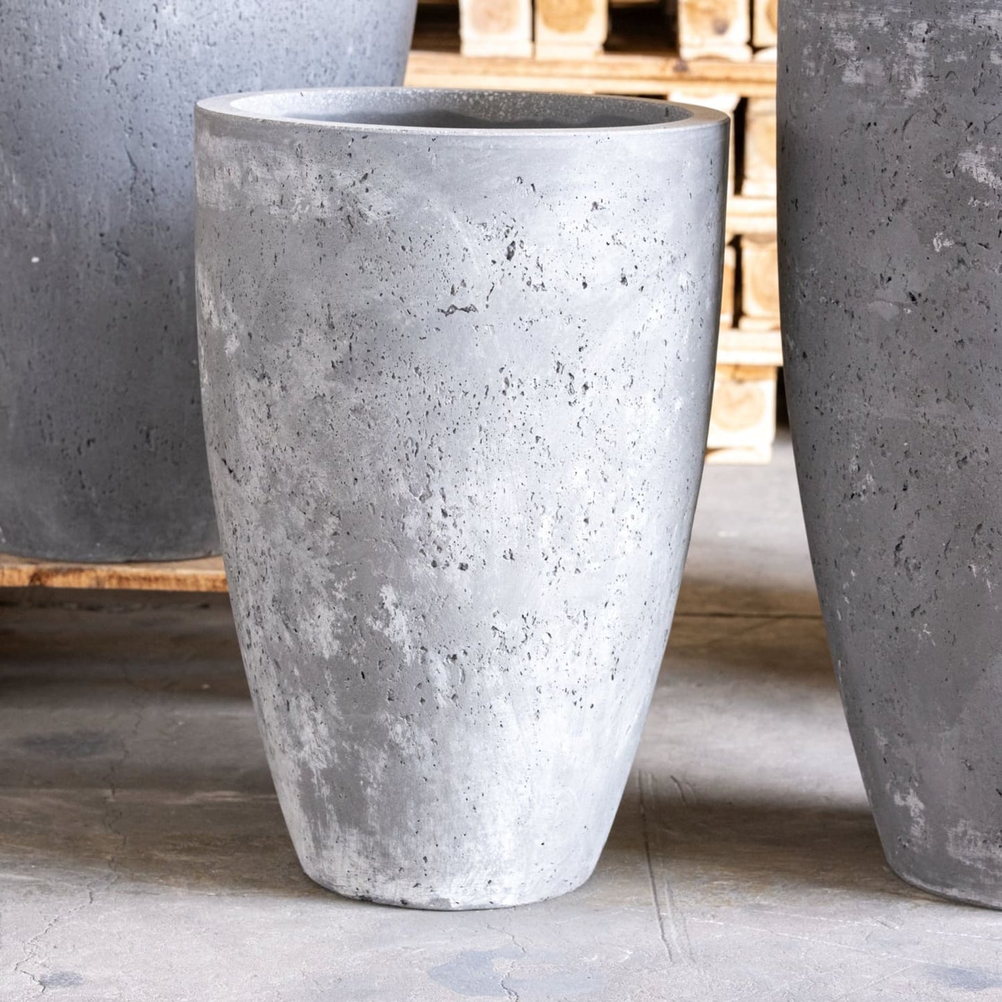 Vessara | Onyx Dusk – 100cm XXL Concrete Tall Vase Planter – 172L Round Plant Pot - Horizon and Stone 