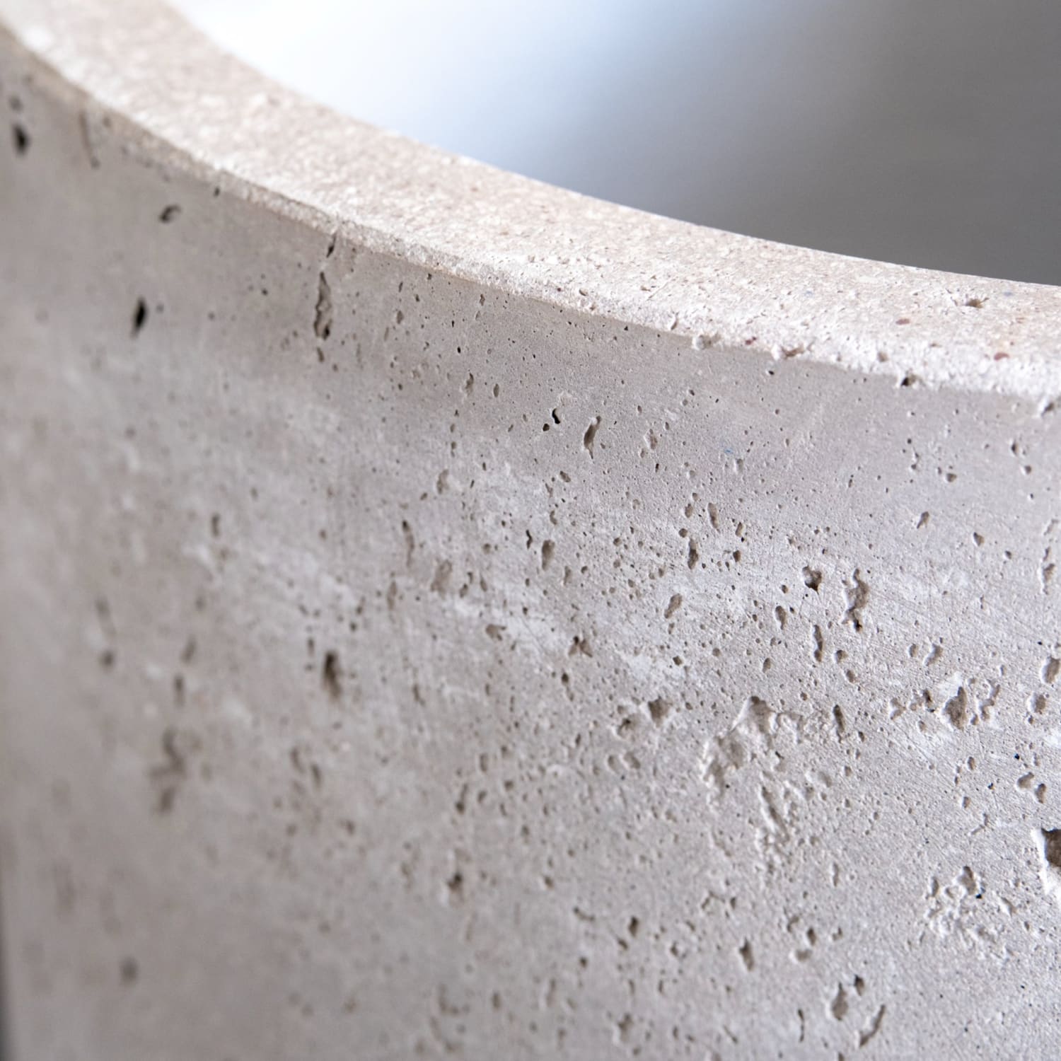 Vessara | Truffle – 100cm XXL Tall Concrete Planter – 172L Round Plant Pot - Horizon and Stone 