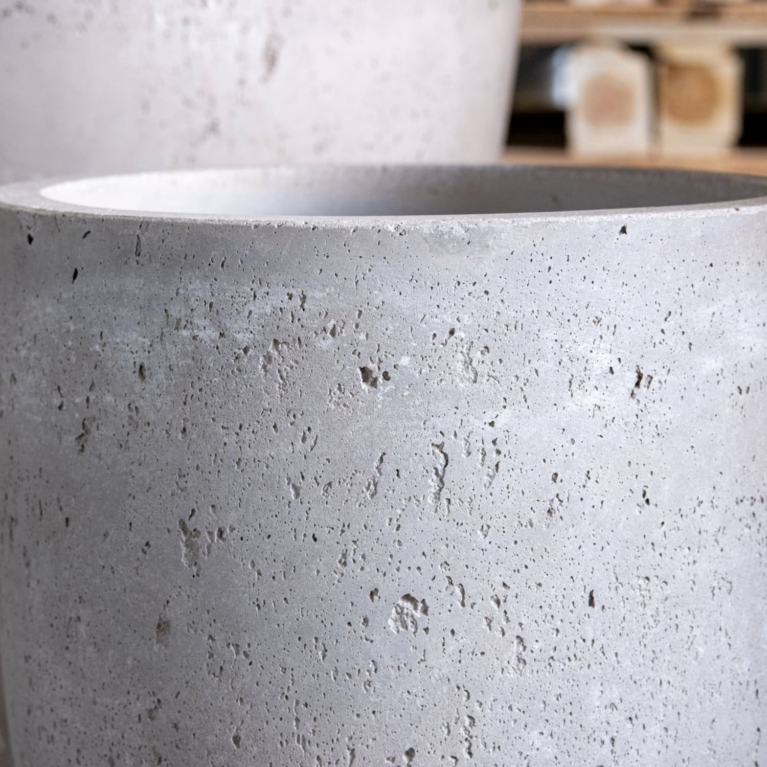 Vessara | Truffle – 100cm XXL Tall Concrete Planter – 172L Round Plant Pot - Horizon and Stone 